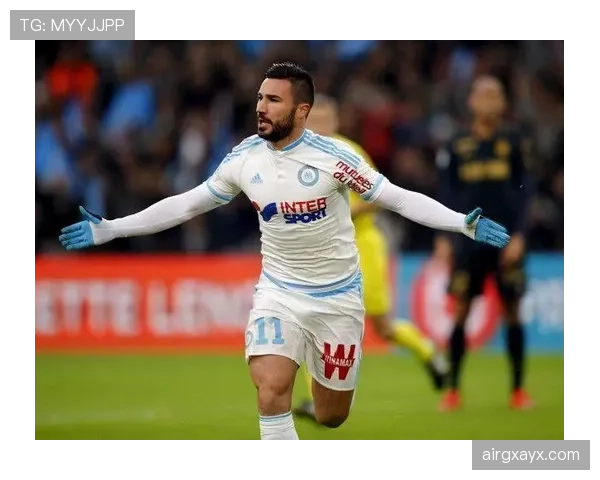 皮克状态稳健,助球队赛季稳步前行表现抢眼 皮克状态稳健,助球队赛季稳步前行表现抢眼