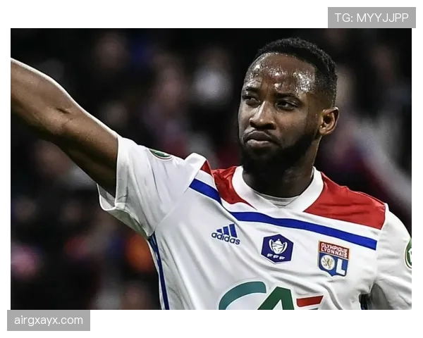 登贝莱对球队贡献有限:进攻参与度与战术适配性分析 登贝莱对球队贡献有限:进攻参与度与战术适配性分析